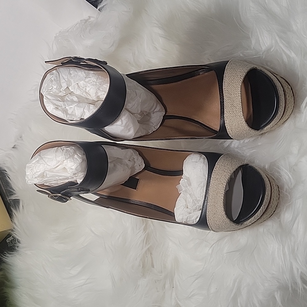 ANN TAYLOR SUPER HIGH PLATFORM